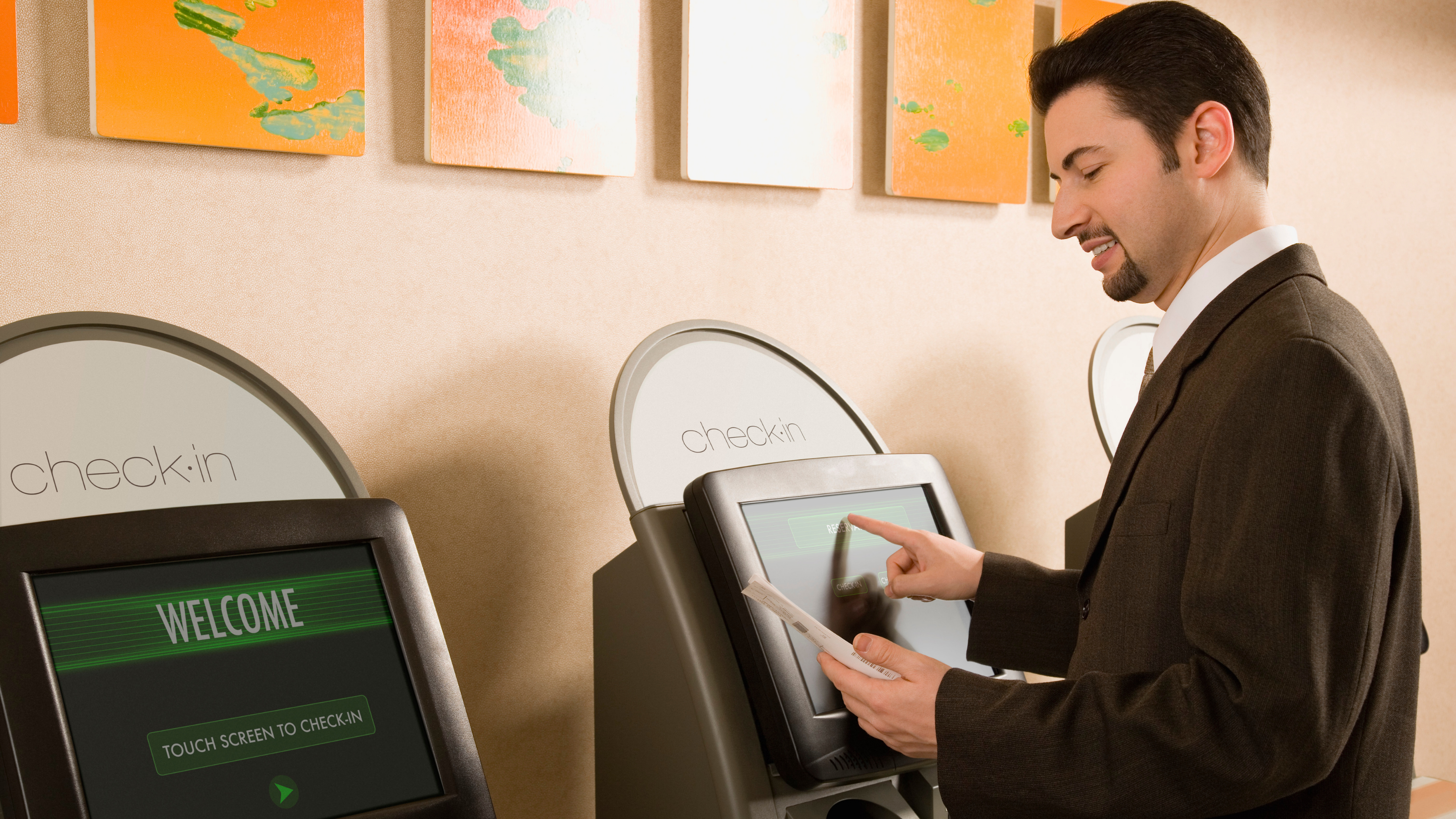 How Hotels Can Implement a Contactless Guest Experience